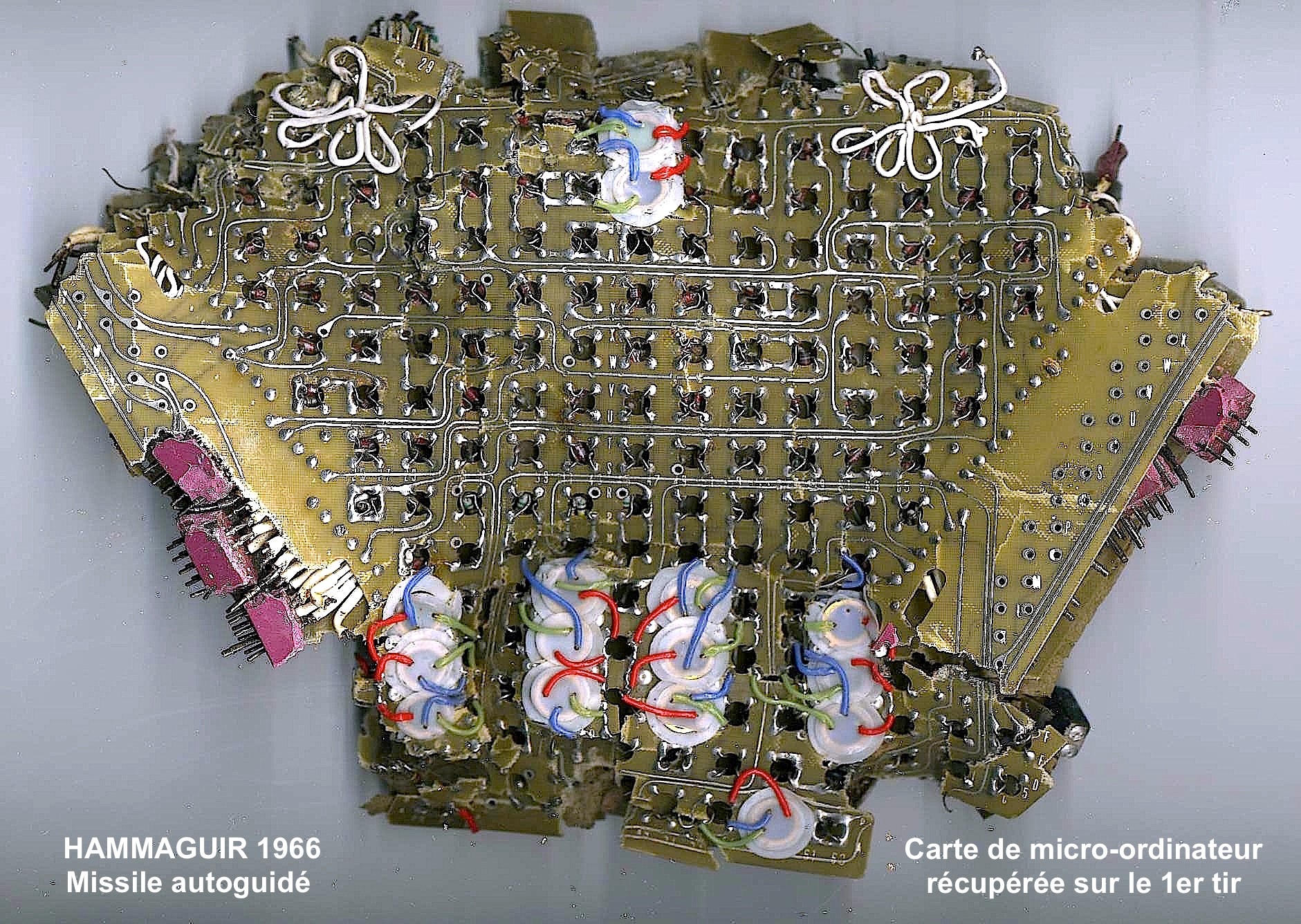 Carte du premier micro-ordinateur C641 récupérée sur le 1er tir